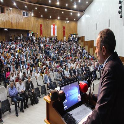 yeni-kayit-yaptiran-ogrencilere-yonelik-tanitim-ve-oryantasyon-programi-duzenlendi-3158