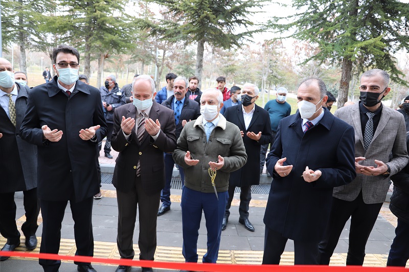 universitemize-yeni-bir-sosyal-alan-kazandirildi-4575