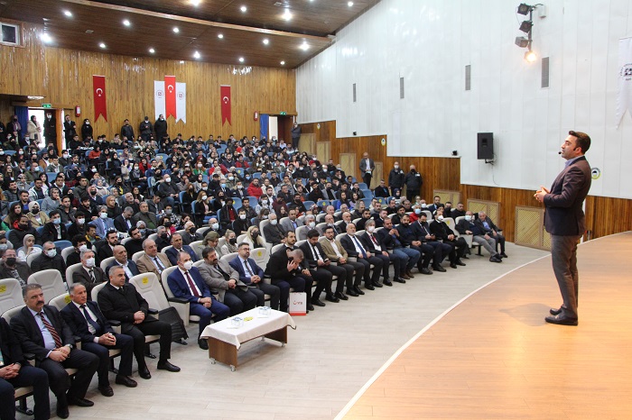 ytb-baskan-yrd-turus-guneydogu-kariyer-fuari-kapsaminda-ogrencilerle-bir-araya-geldi-4716