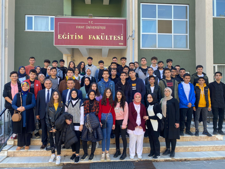 universitemiz-fatih-lisesi-ogrencilerini-agirladi-5207