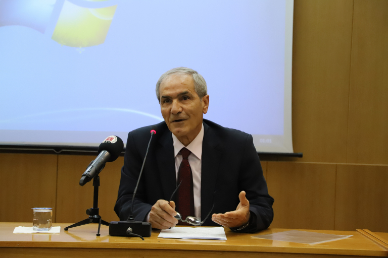 universitemizde-84-olum-yil-donumunde-ataturk-konulu-konferans-duzenlendi-5237