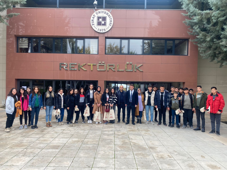 universitemiz-malatyadan-lise-ogrencilerini-agirladi-5240