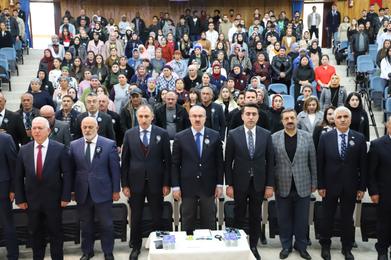 ahiska-turkleri-icin-anma-programi-duzenlendi-5243