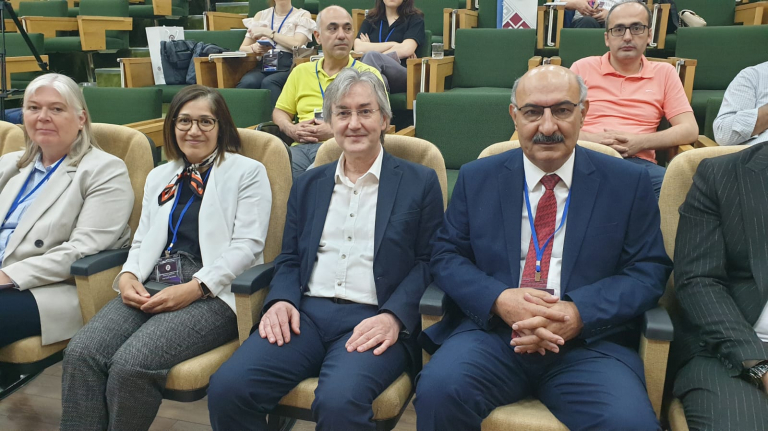 universitemizde-6-uluslararasi-fiziksel-kimya-ve-fonksiyonel-malzemeler-konferansi-duzenlendi-5559