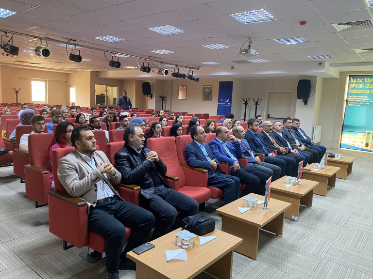universitemizde-tubitak-2237-a-egitim-etkinlikleri-destekleme-programi-egitimi-duzenlendi-5764