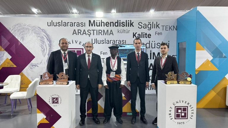 istanbuldaki-elazig-gunlerine-universitemiz-standi-damga-vurdu-5766