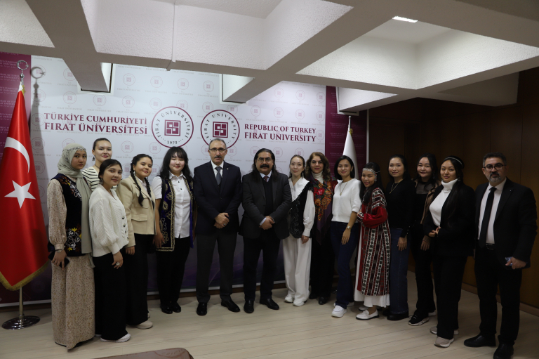 kazakistanli-ogrencilerden-universitemize-ziyaret-5783