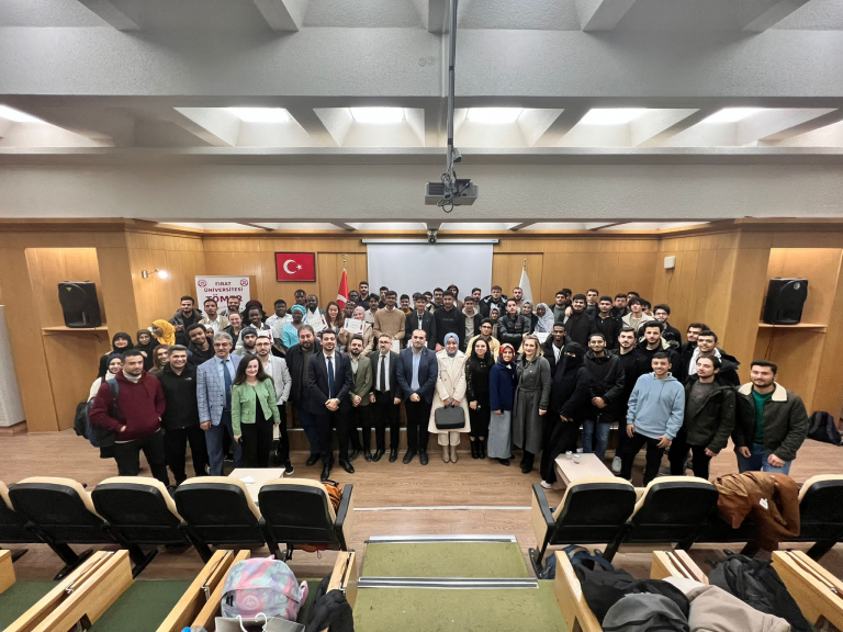 universitemizde-uluslararasi-ogrenciler-arasinda-tekerleme-yarismasi-duzenlendi-5896