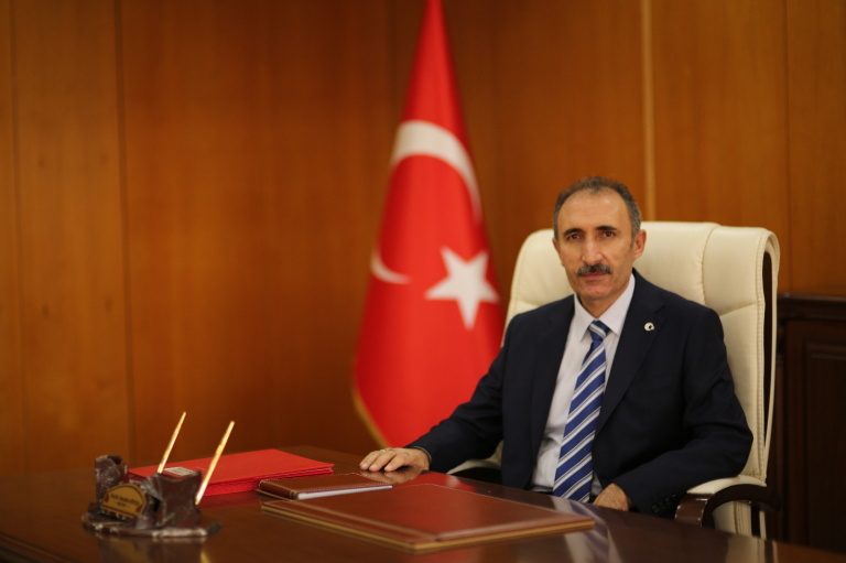 universitemiz-rektoru-prof-dr-fahrettin-goktasin-yeni-yil-mesaji-5924
