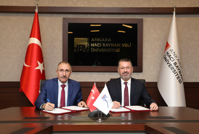 universitemiz-ile-karabuk-universitesi-arasinda-akademik-is-birligi-ve-sosyalfest-kurumsal-paydas-protokolu-imzalandi-5945