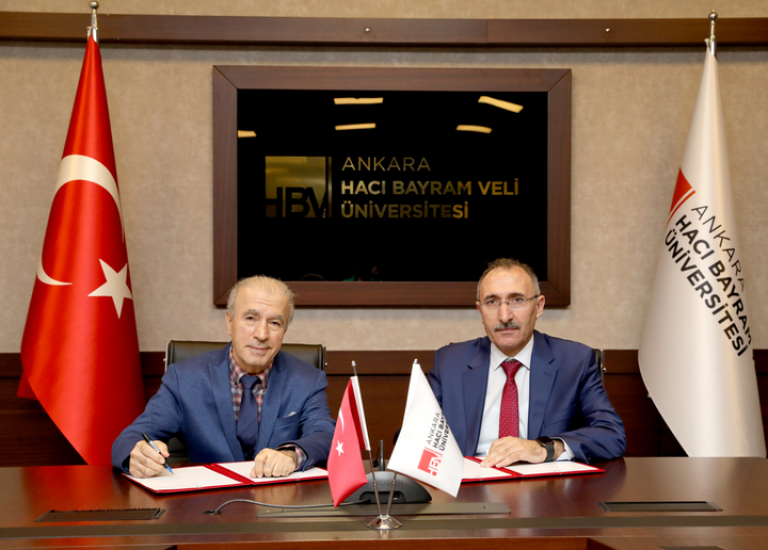 universitesi-ile-ankara-haci-bayram-veli-universitesi-arasinda-akademik-is-birligi-protokolu-imzalandi-5946