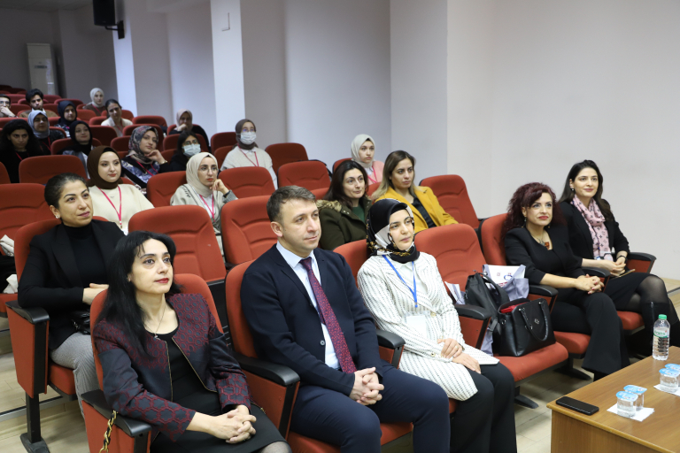 universitemizde-tubitak-2209-arastirma-projeleri-hazirlama-egitimi-ve-inovatif-urun-gelistirme-proje-egitimi-duzenlendi-5960
