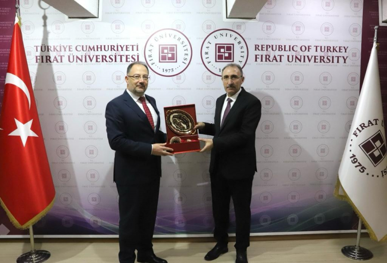 bakan-yardimcisi-ve-kentsel-donus-baskani-rektorumuz-prof-dr-goktasi-ziyaret-etti-5981