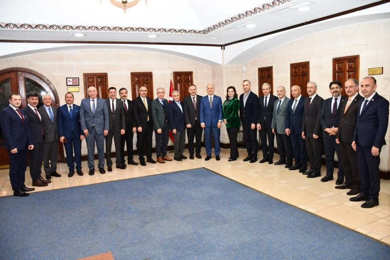 rektorumuz-prof-dr-goktas-yok-bolge-toplantisina-katildi-6056