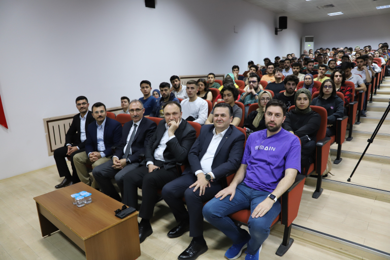 bilim-treni-havelsan-ekspresinin-bu-defaki-duragi-universitemiz-oldu-6081
