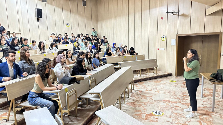 lise-ogrencileri-universitemizi-gezdi-6098