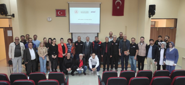 universitemiz-sosyal-bilimler-enstitusu-tarafindan-hafif-arama-ve-kurtarma-farkindalik-egitimi-gerceklestirildi-6117