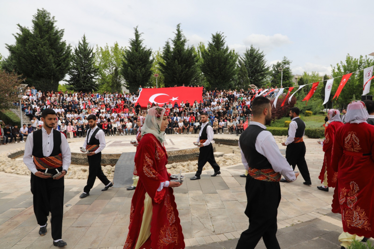 universitemizde-gorkemli-genclik-yuruyusu-6134