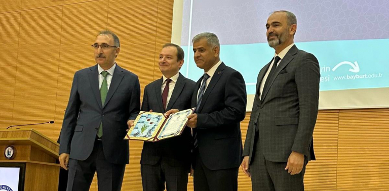 ogretim-uyemiz-prof-dr-sahin-bilim-odulune-layik-goruldu-6173
