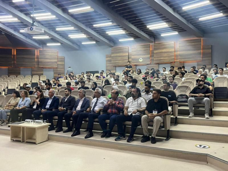 universitemizde-turkiyenin-buyuk-dil-modeli-t3-ai-konulu-konferans-yapildi-6247