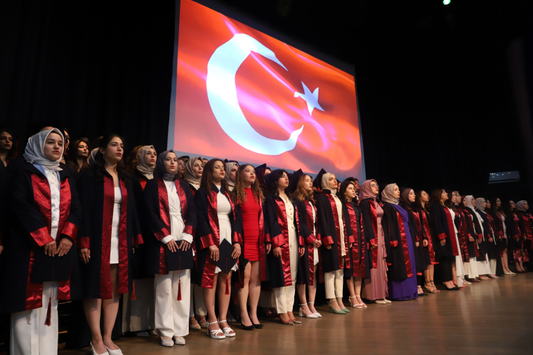 universitemiz-tip-fakultesi-36-donem-mezunlarini-ugurladi-6272