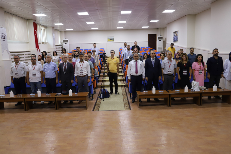 universitemiz-de-egitim-bilimleri-alaninda-lisansustu-ogrenciler-icin-proje-egitimi-programi-duzenlendi-6356