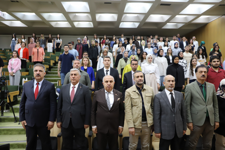 universitemizde-milli-mucadele-doneminde-kadin-ve-aile-konulu-konferans-duzenlendi-6867