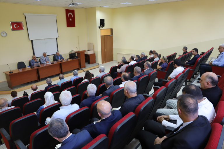 universitemizde-idari-birim-yoneticileriyle-istisare-toplantisi-duzenlendi-7039