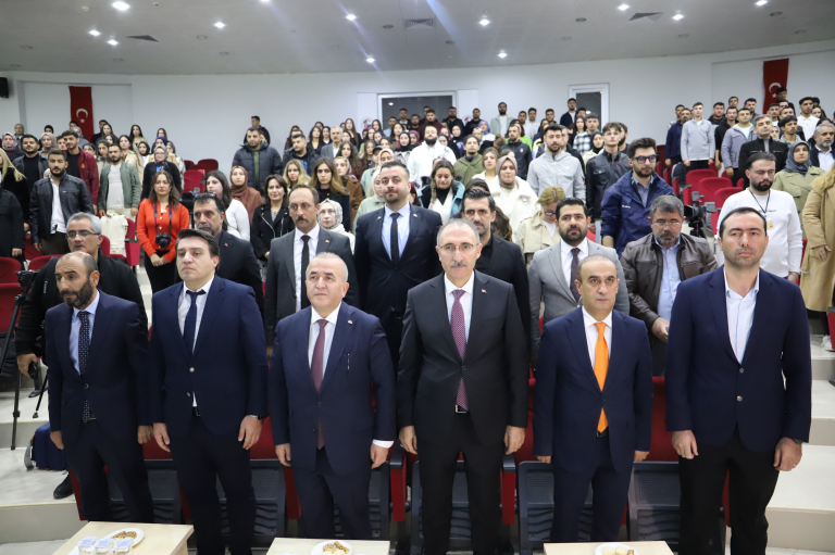 elazig-valisi-numan-hatipoglu-iletisim-fakultesi-ogrencileriyle-bulustu-7110