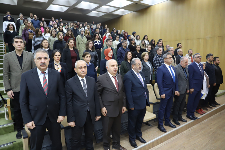 universitemizde-ataturkun-ileri-goruslulugu-konulu-konferans-duzenlendi-7114