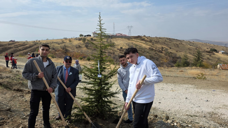 universitemiz-milli-agaclandirma-gunu-etkinliklerine-katildi-7115