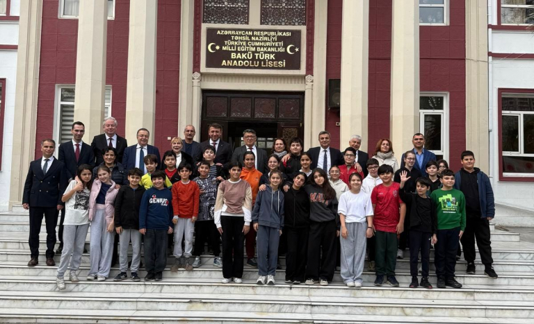 baku-turk-anadolu-lisesinde-firat-universitesi-tanitildi-7145