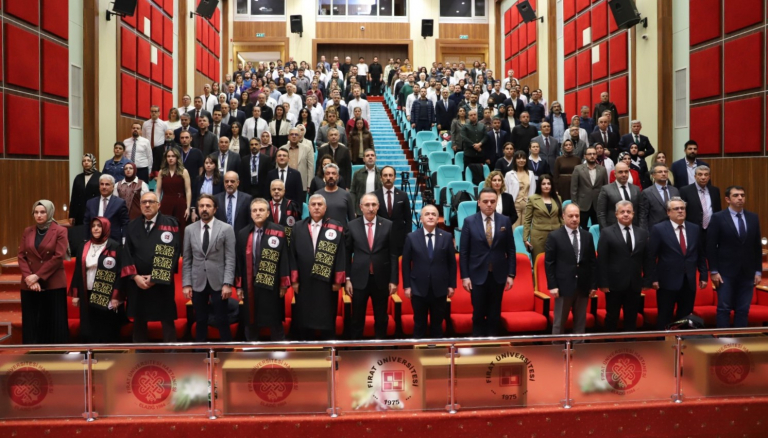 universitemizde-tip-bayraminda-anlamli-toren-7302